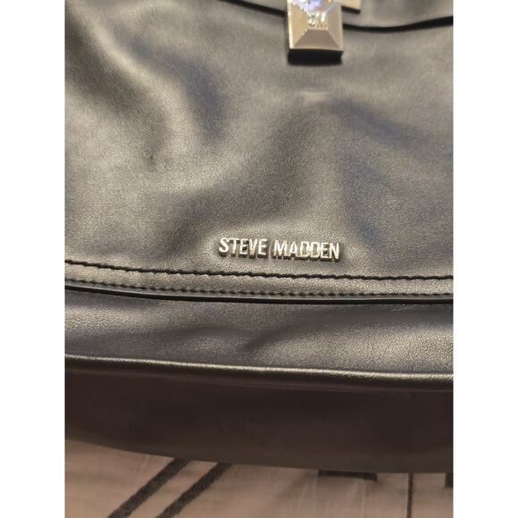 Steve Madden Bjessi Crossbody Hobo Purse Black Silver Lock Tote Coin Purse Strap - Picture 3 of 9